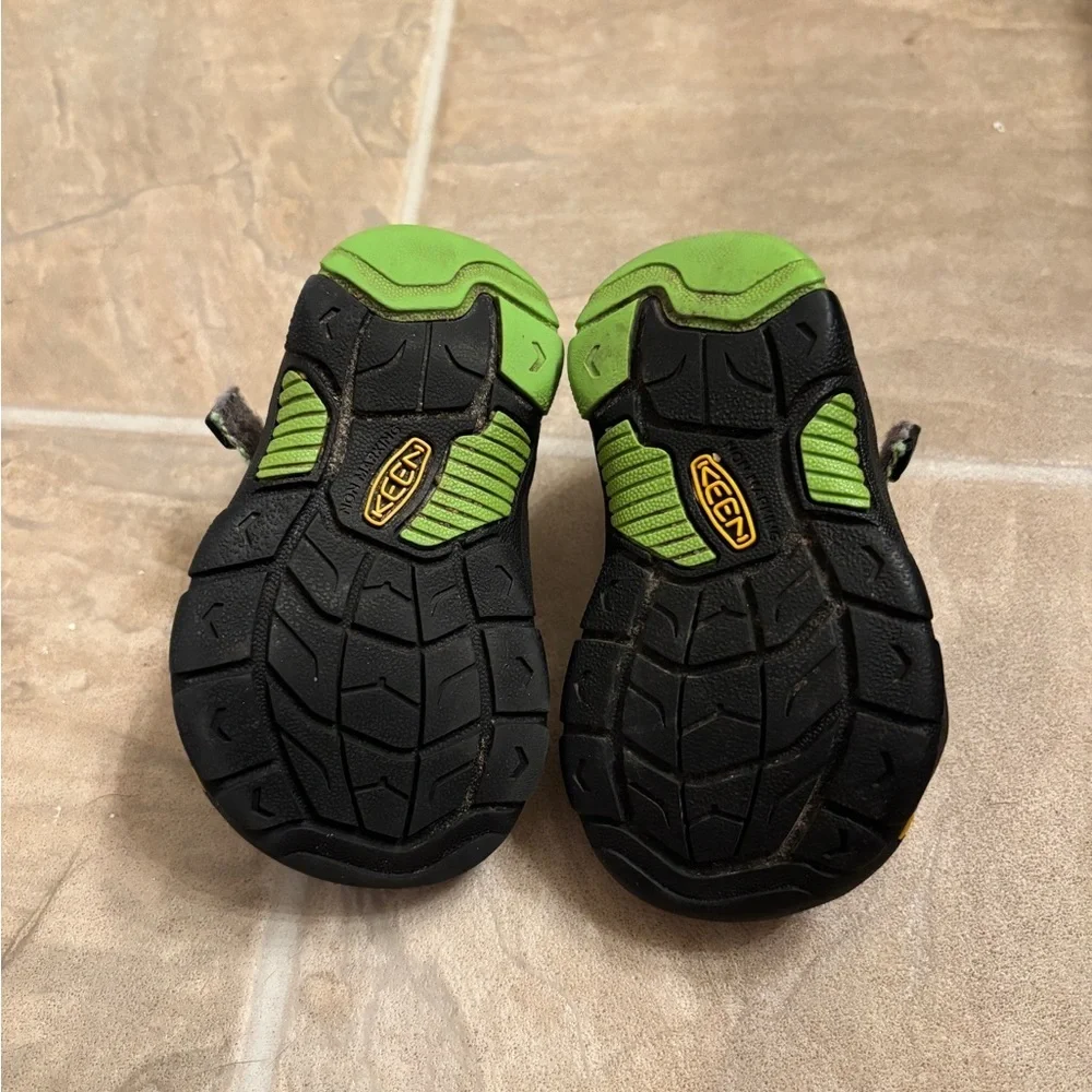 Keen Baby Sz 4 Newport H2 Sport Sandals. ExcltUC! Velcro intact! 15%offw2+bndle - Picture 3 of 9